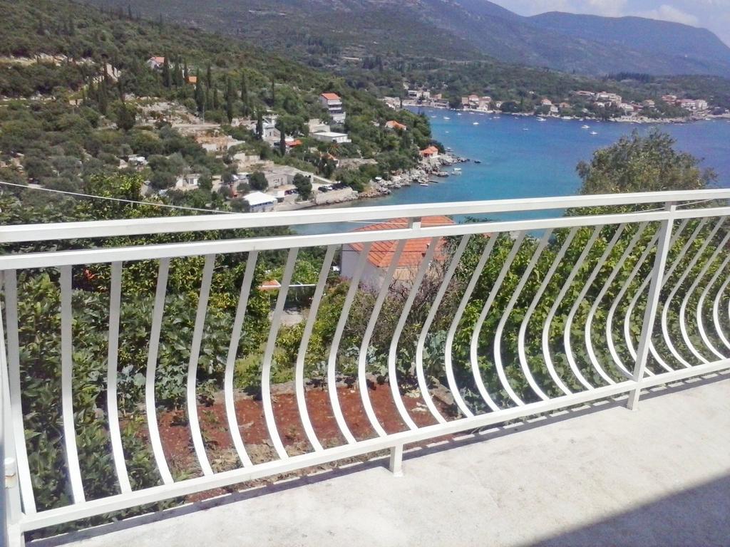 Apartments Mara Молунат Екстер'єр фото