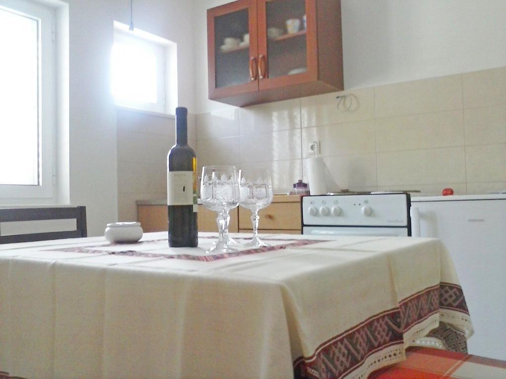 Apartments Mara Молунат Екстер'єр фото
