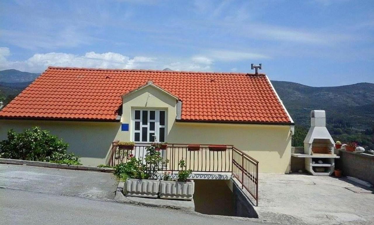 Apartments Mara Молунат Екстер'єр фото